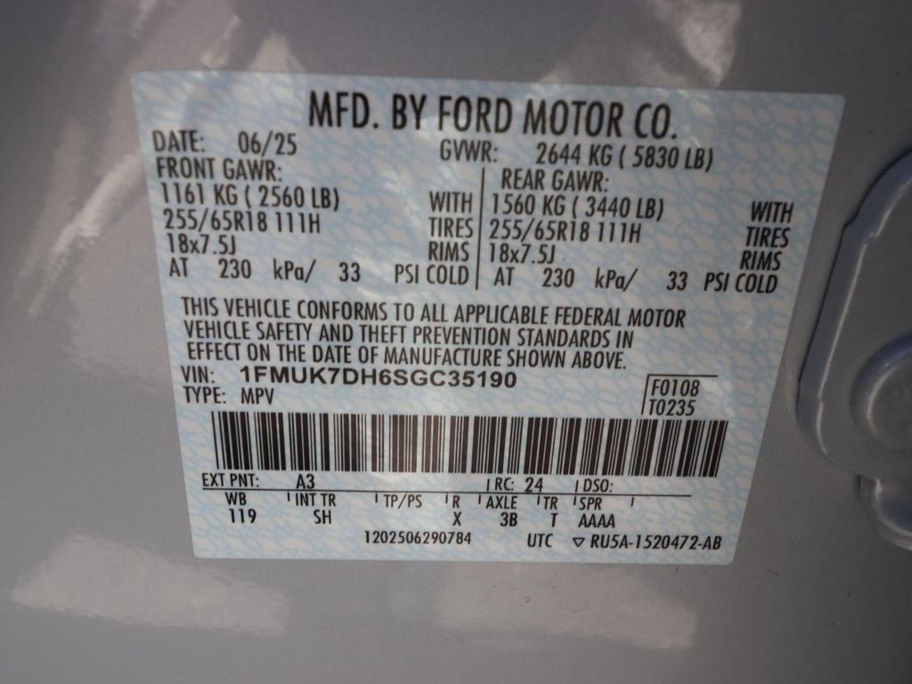 Certified 2025 Ford Explorer Active w/ Active Comfort Package image 26