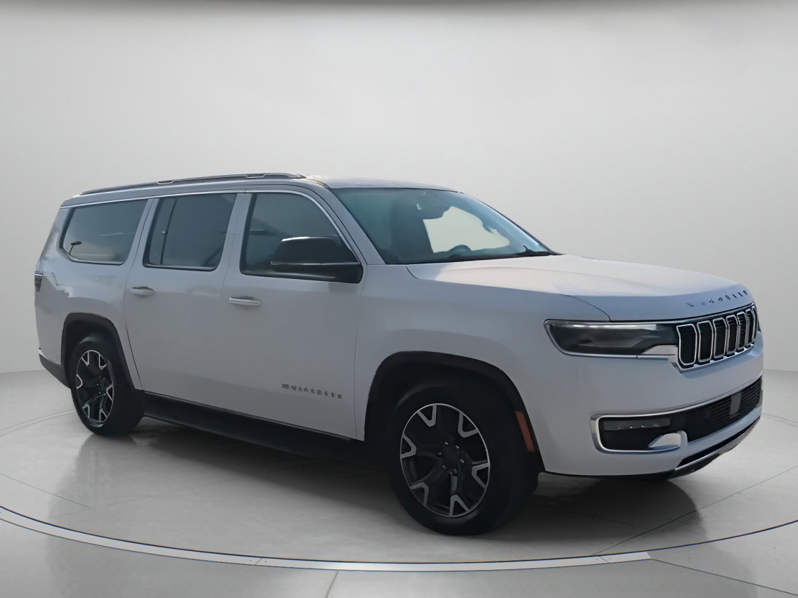 Used 2023 Jeep Wagoneer L Series III w/ Preferred Equipment Group image 30