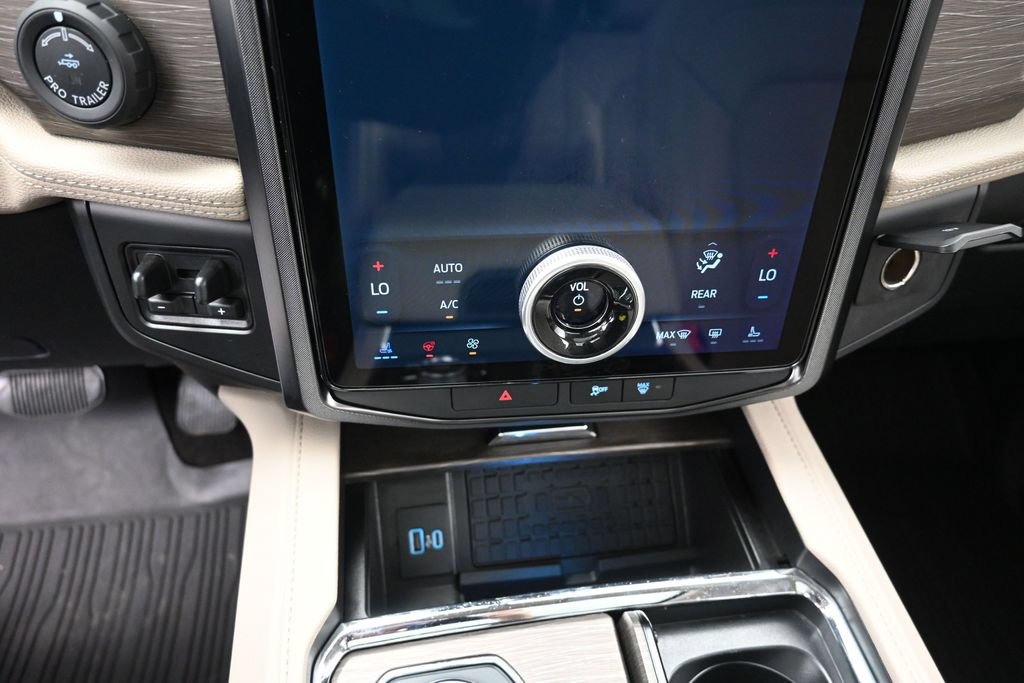 Certified 2023 Ford Expedition Max Limited AWD/4WD image 2