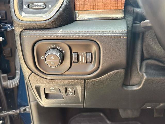 Used 2021 RAM 1500 Limited w/ Body Color Bumper Group AWD/4WD image 21