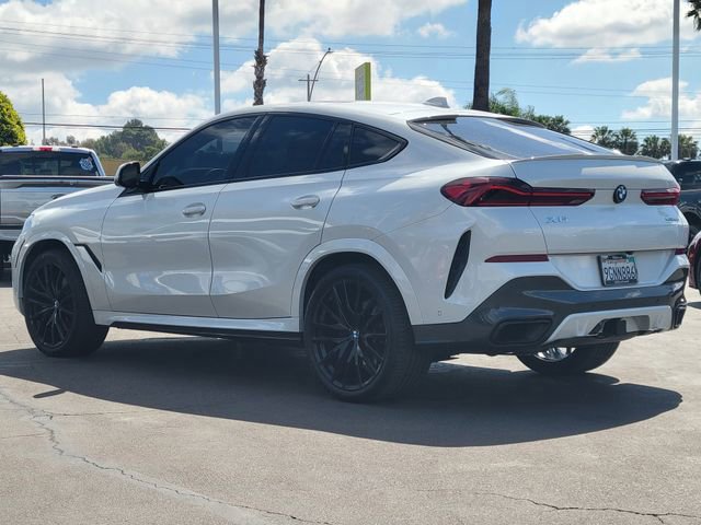 Used 2022 BMW X6 xDrive40i w/ Executive Package image 3