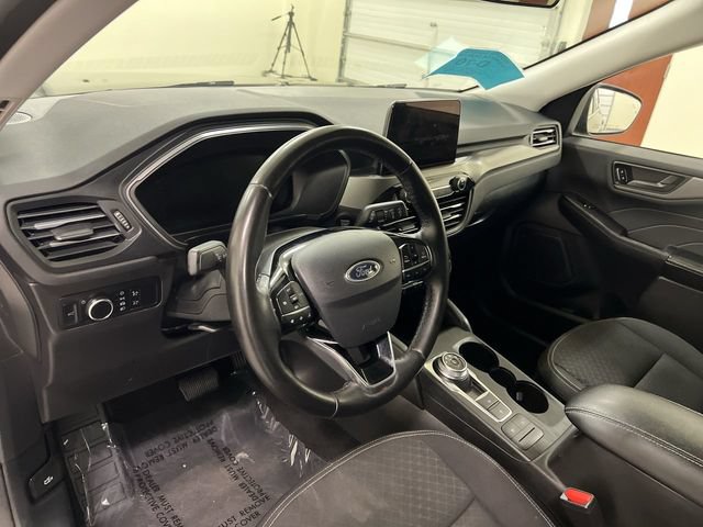 Certified 2024 Ford Escape Active AWD/4WD image 12