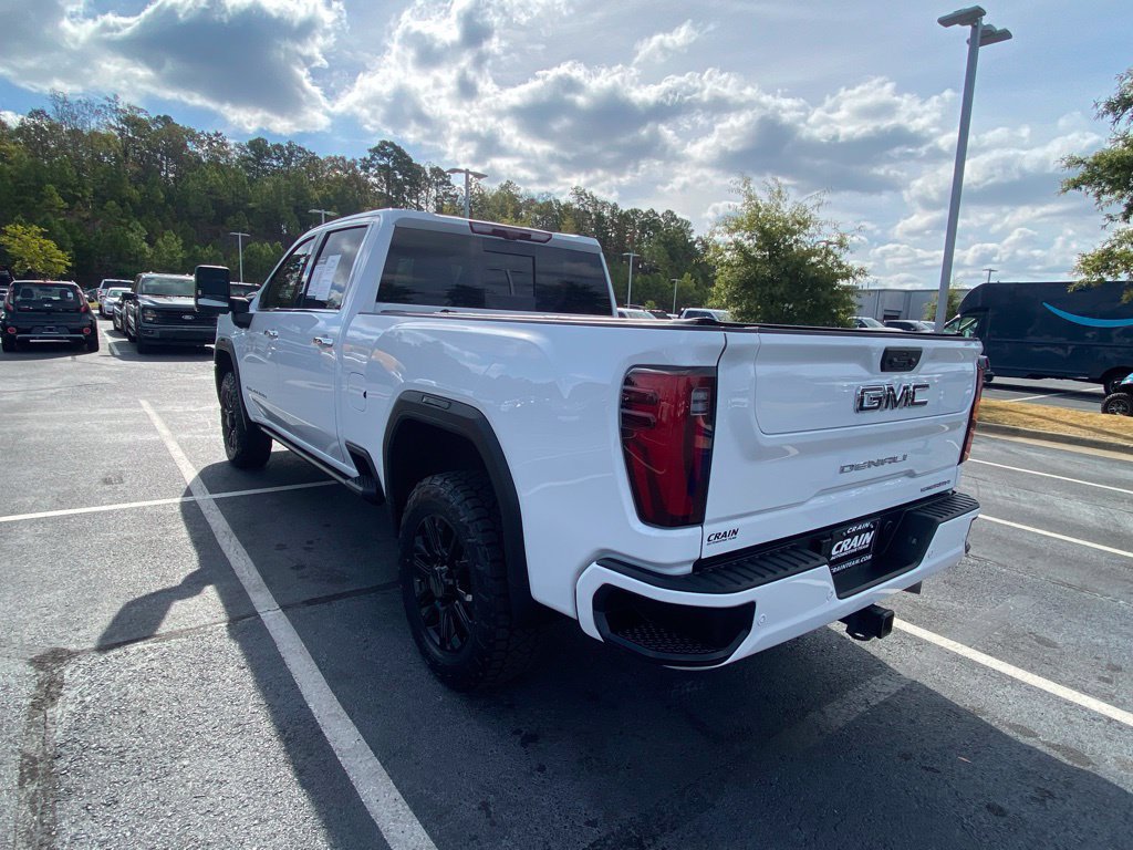 Used 2025 GMC Sierra 2500 Denali w/ Denali Reserve Package AWD/4WD image 5