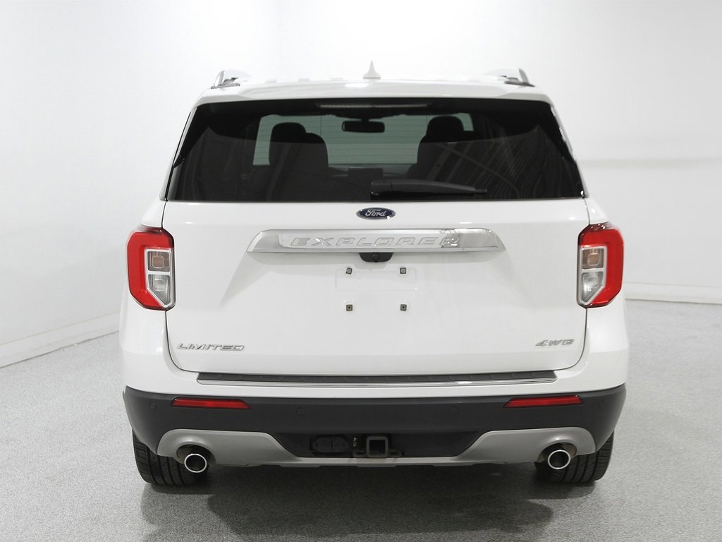 Certified 2022 Ford Explorer Limited w/ Equipment Group 301A image 2