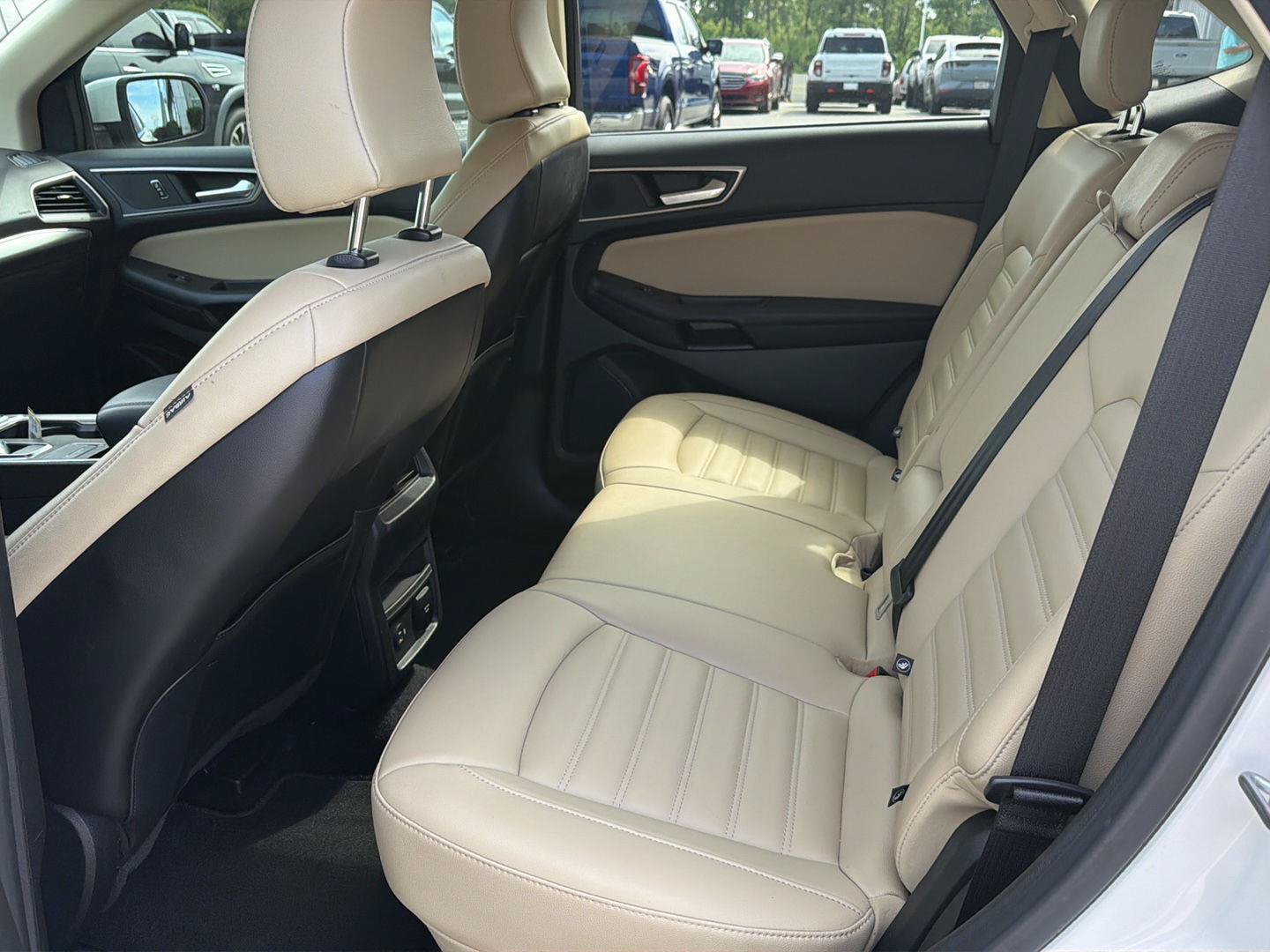 Certified 2022 Ford Edge SEL w/ Convenience Package AWD/4WD image 11
