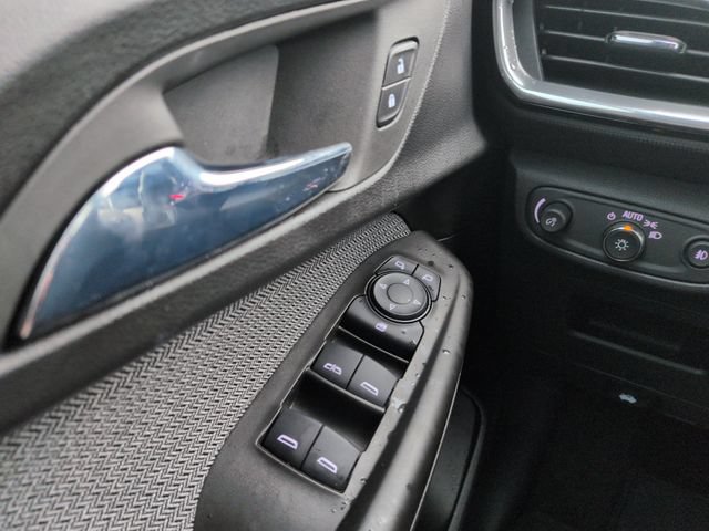 Used 2023 Chevrolet TrailBlazer LT w/ Convenience Package AWD/4WD image 29
