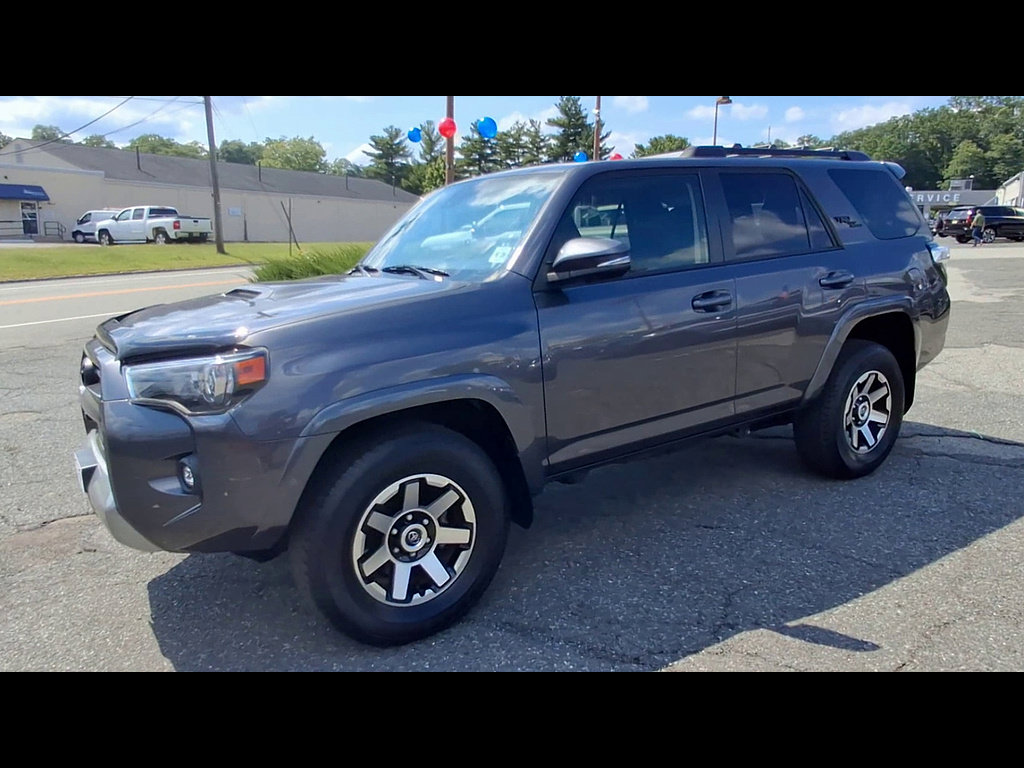 Used 2023 Toyota 4Runner TRD Off-Road Premium w/ Off Road Premium Plus Package AWD/4WD image 4