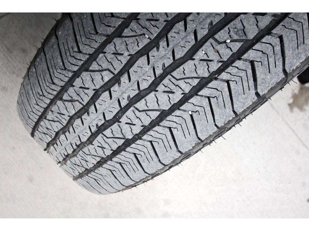 Certified 2023 Ford F150 Platinum w/ Equipment Group 701A High image 32