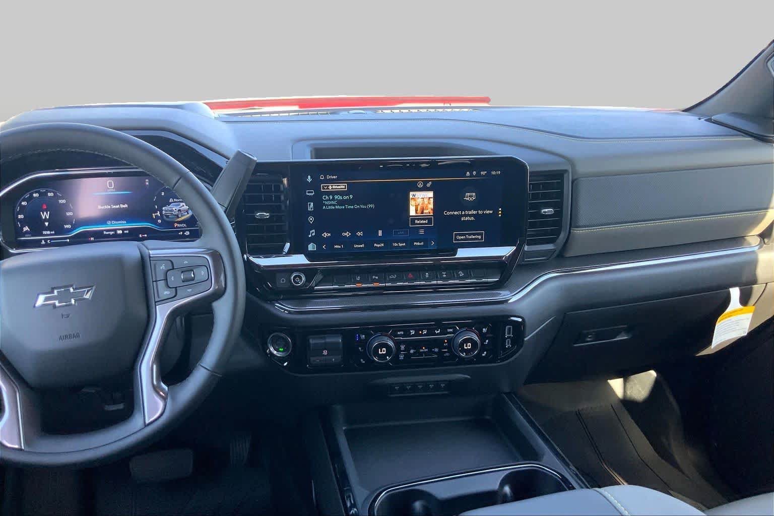 Used 2025 Chevrolet Silverado 2500 ZR2 w/ Technology Package AWD/4WD image 7