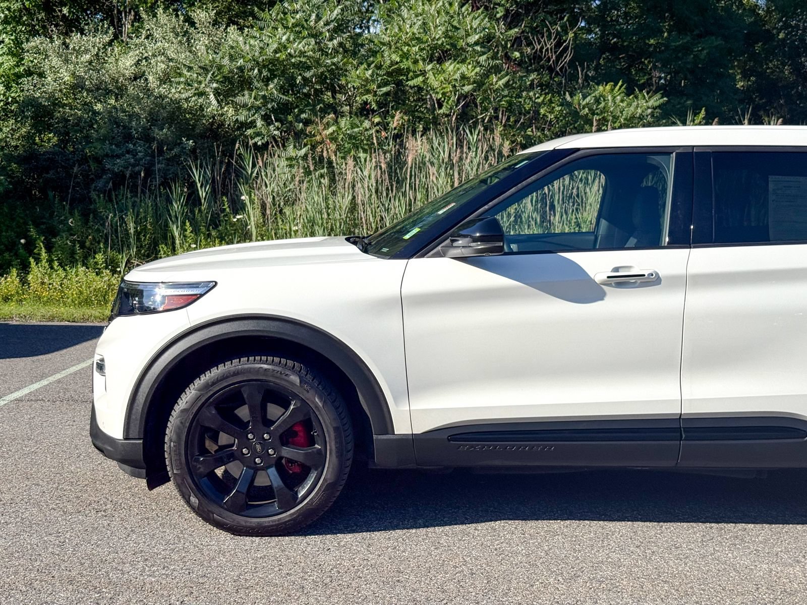 Certified 2022 Ford Explorer ST w/ Equipment Group 401A AWD/4WD image 9