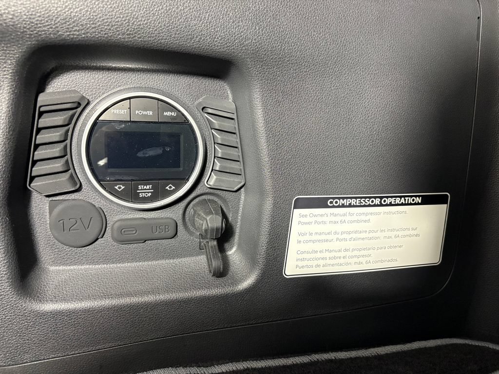 Used 2025 Lexus GX 550 w/ Accessory Package (CT) AWD/4WD image 34