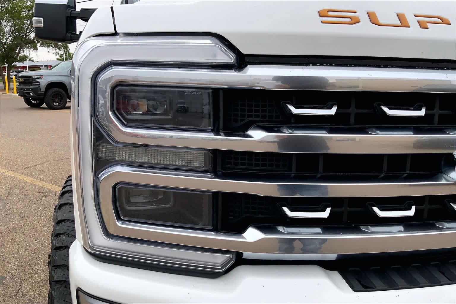 Certified 2024 Ford F250 Platinum w/ Tremor Off-Road Package AWD/4WD image 28
