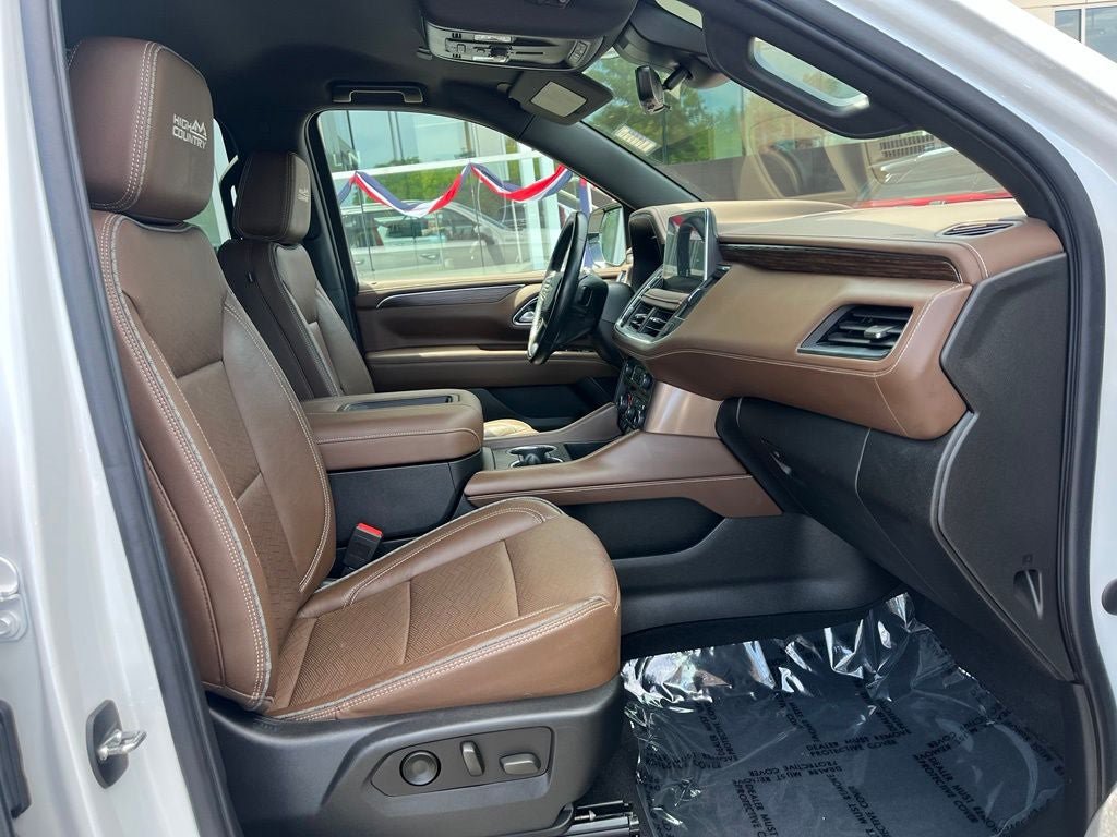 Used 2023 Chevrolet Tahoe High Country AWD/4WD image 21