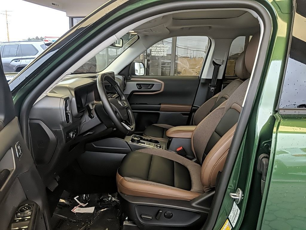 Certified 2025 Ford Bronco Sport Outer Banks w/ Outer Banks Tech Package+ image 12