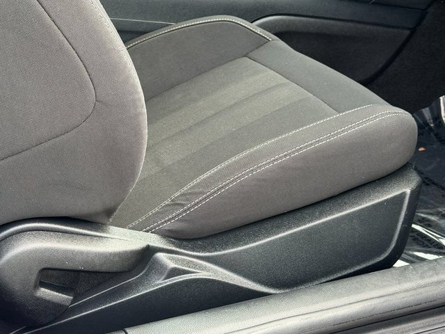 Certified 2019 Ford Mustang Coupe RWD image 33