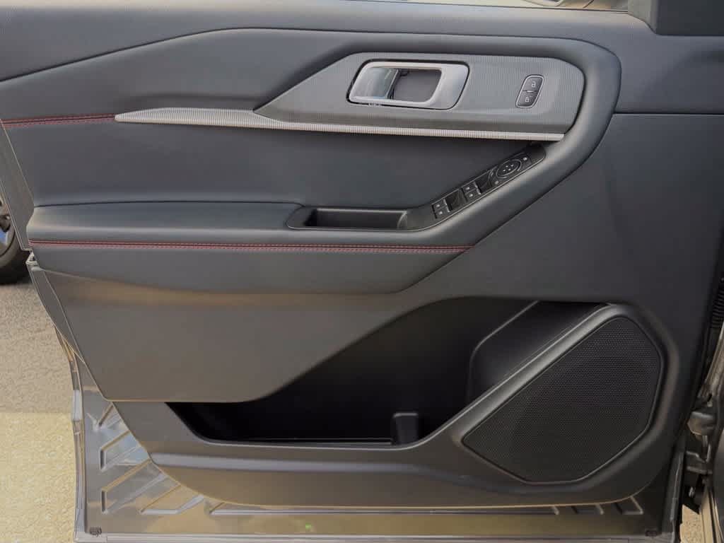 Certified 2025 Ford Explorer ST-Line AWD/4WD image 14
