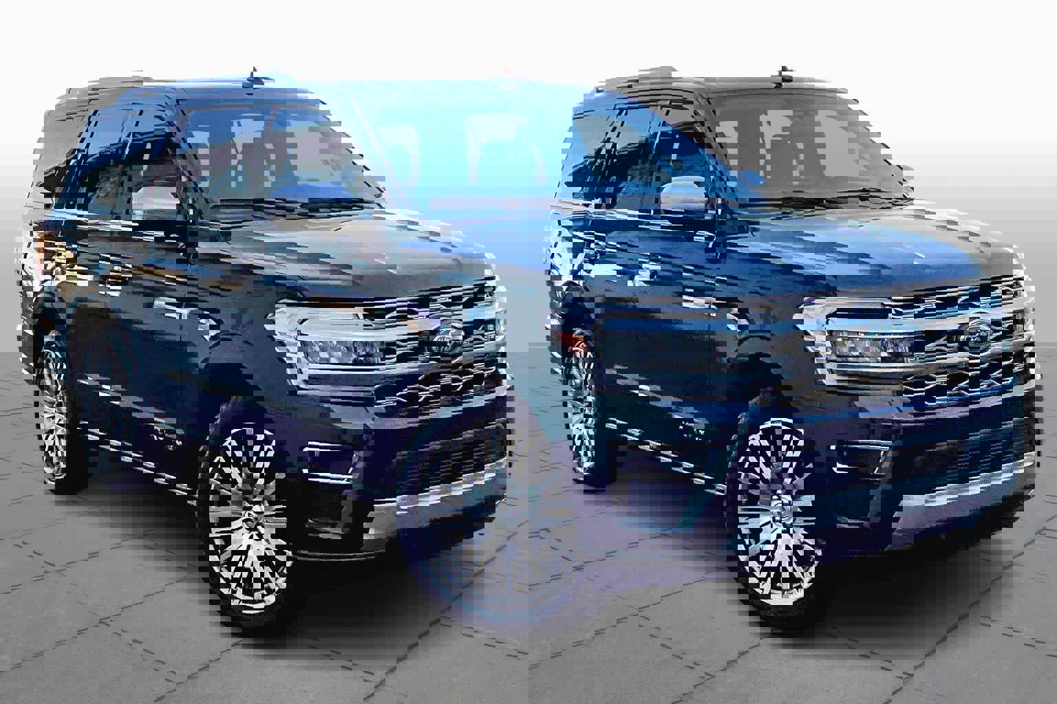 Certified 2023 Ford Expedition Platinum image 5