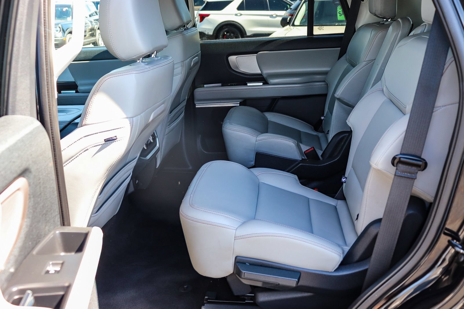 Certified 2025 Ford Expedition Active RWD image 17