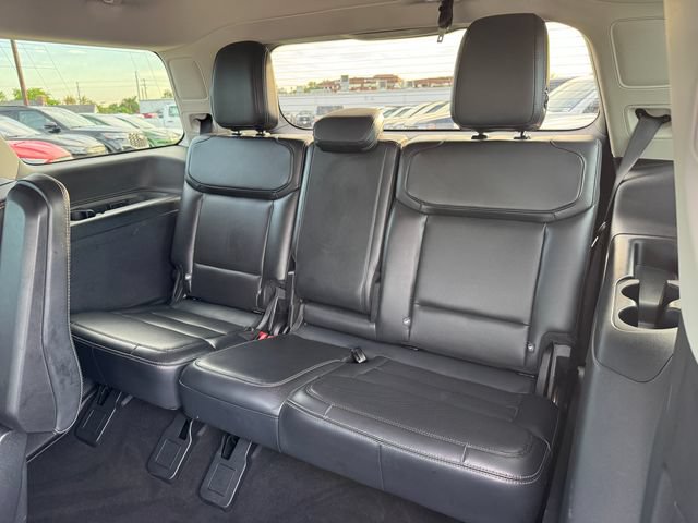 Certified 2025 Ford Expedition Platinum AWD/4WD image 18