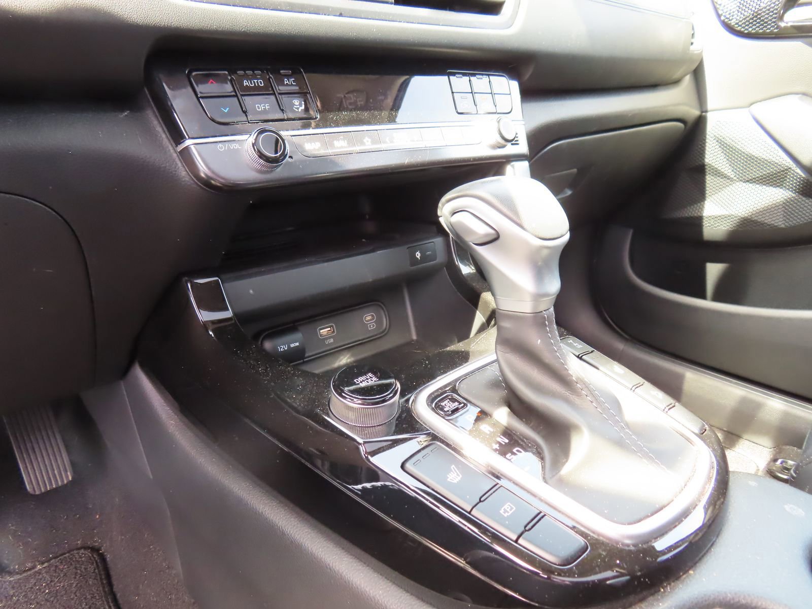 Used 2024 Kia Seltos EX image 26