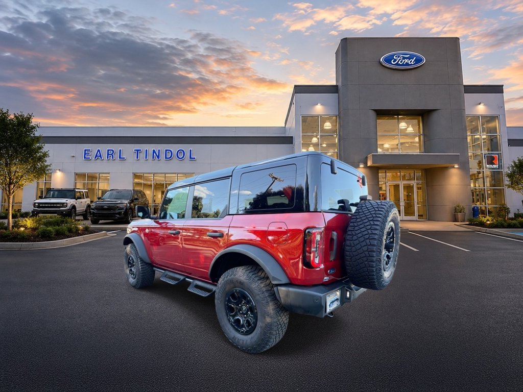 Certified 2024 Ford Bronco Wildtrak AWD/4WD image 7