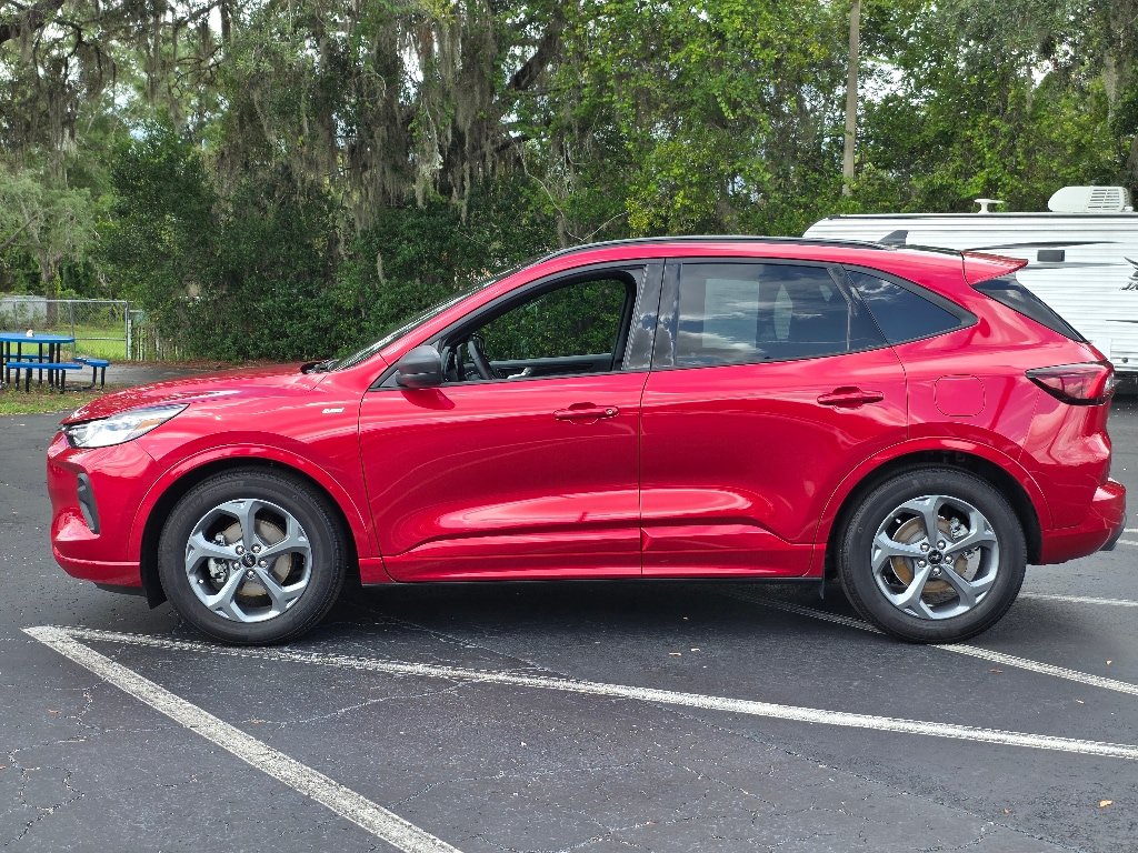 Certified 2023 Ford Escape ST-Line w/ Tech Pack #1 FWD image 8