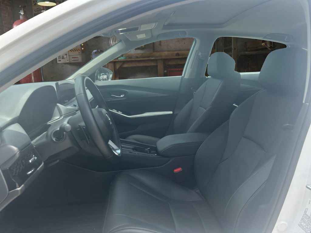 Used 2025 Honda Accord Touring image 19