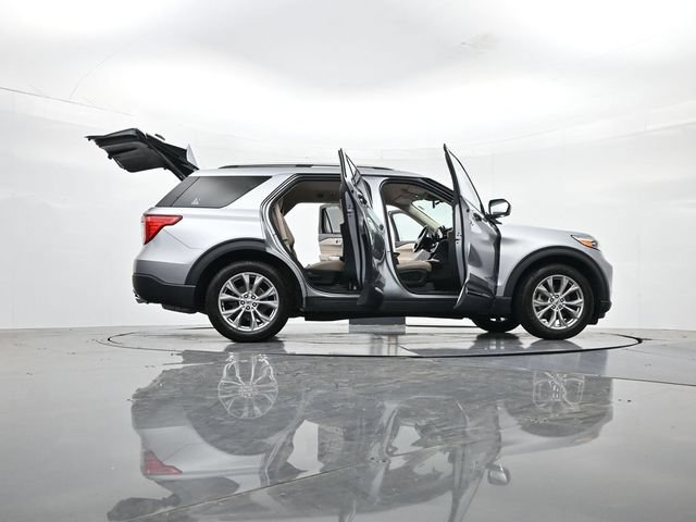 Certified 2023 Ford Explorer Limited w/ Equipment Group 301A RWD image 59
