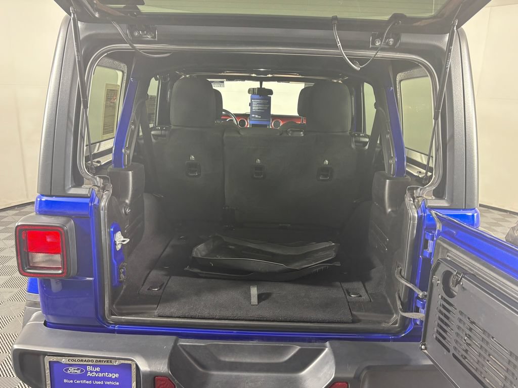 Used 2019 Jeep Wrangler Unlimited Rubicon AWD/4WD image 28