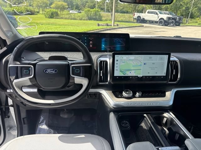 Certified 2025 Ford Expedition Max Platinum w/ Driver's Package AWD/4WD image 12