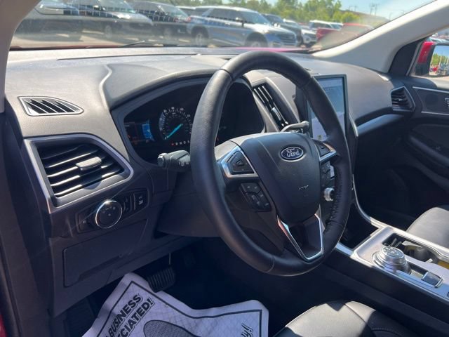 Certified 2024 Ford Edge SEL w/ Convenience Package AWD/4WD image 6