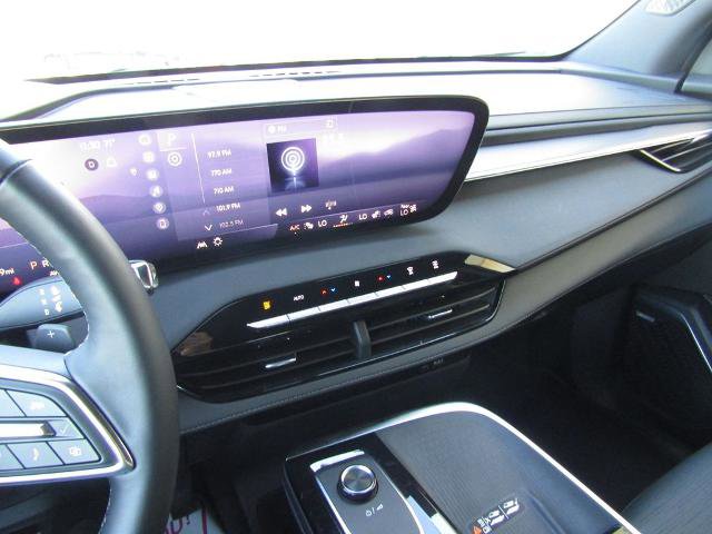 Used 2025 Buick Enclave Sport Touring AWD/4WD image 33