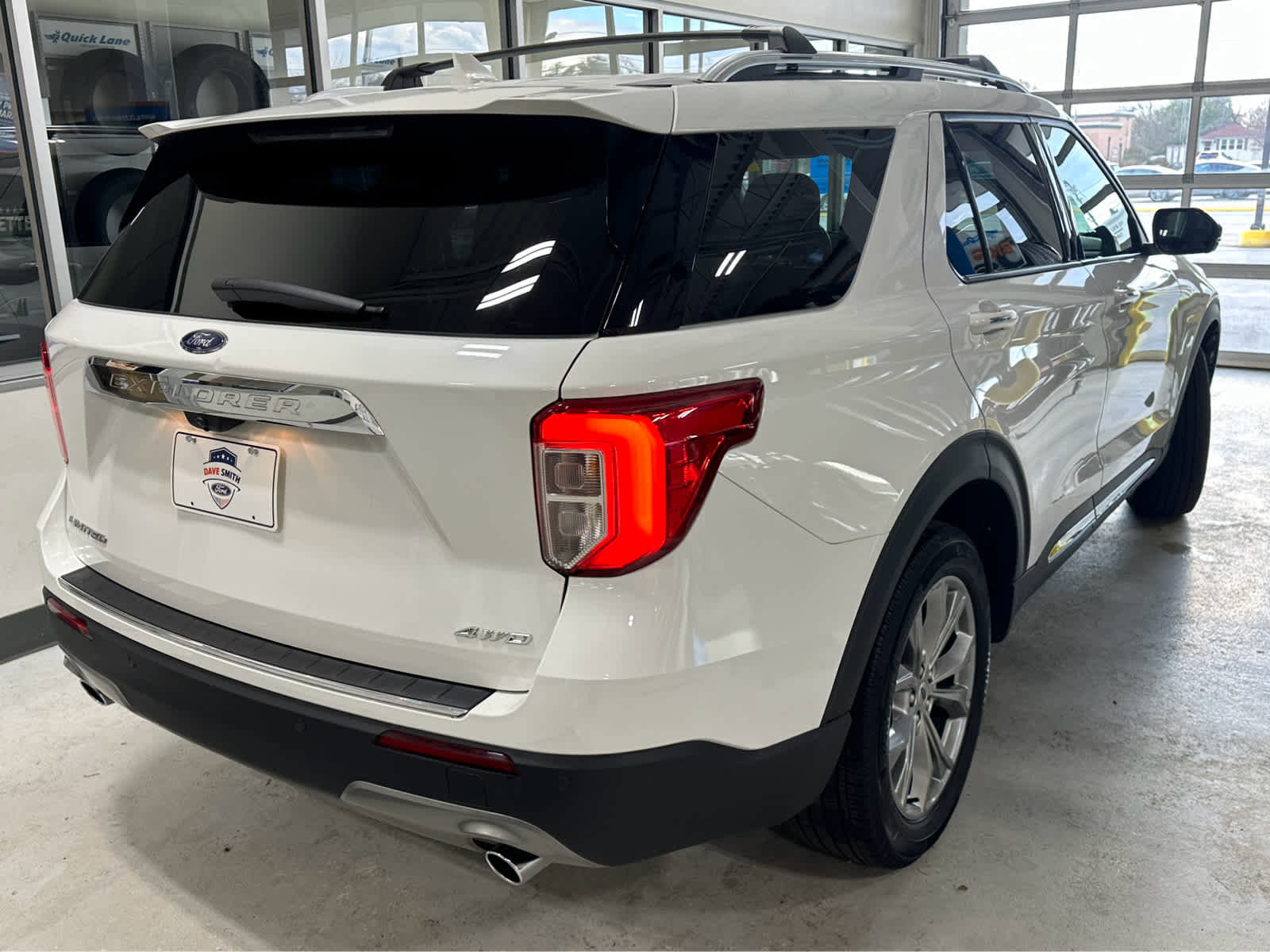 Certified 2023 Ford Explorer Limited w/ Limited Technology Package image 13