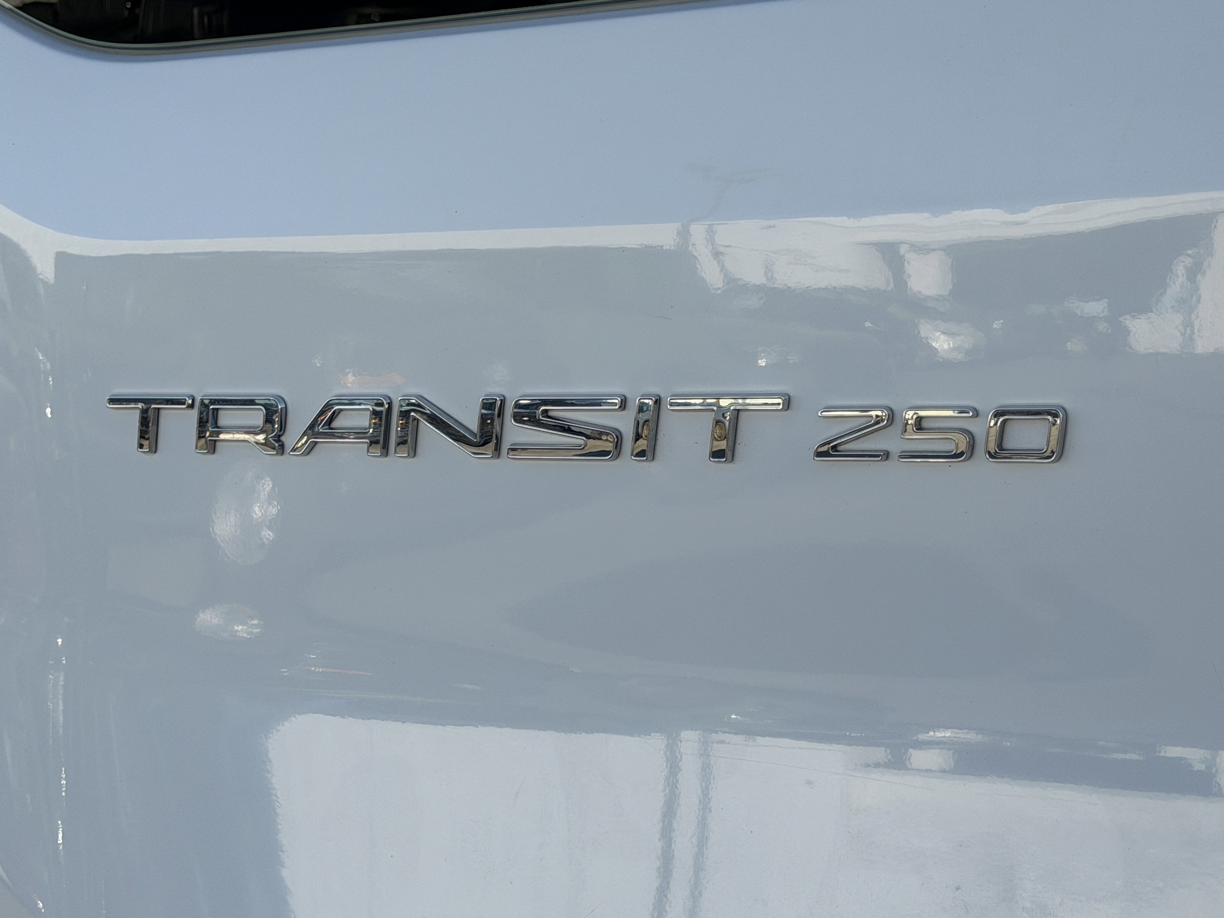 Certified 2019 Ford Transit 250 130 Low Roof w/ Exterior Upgrade Package image 10