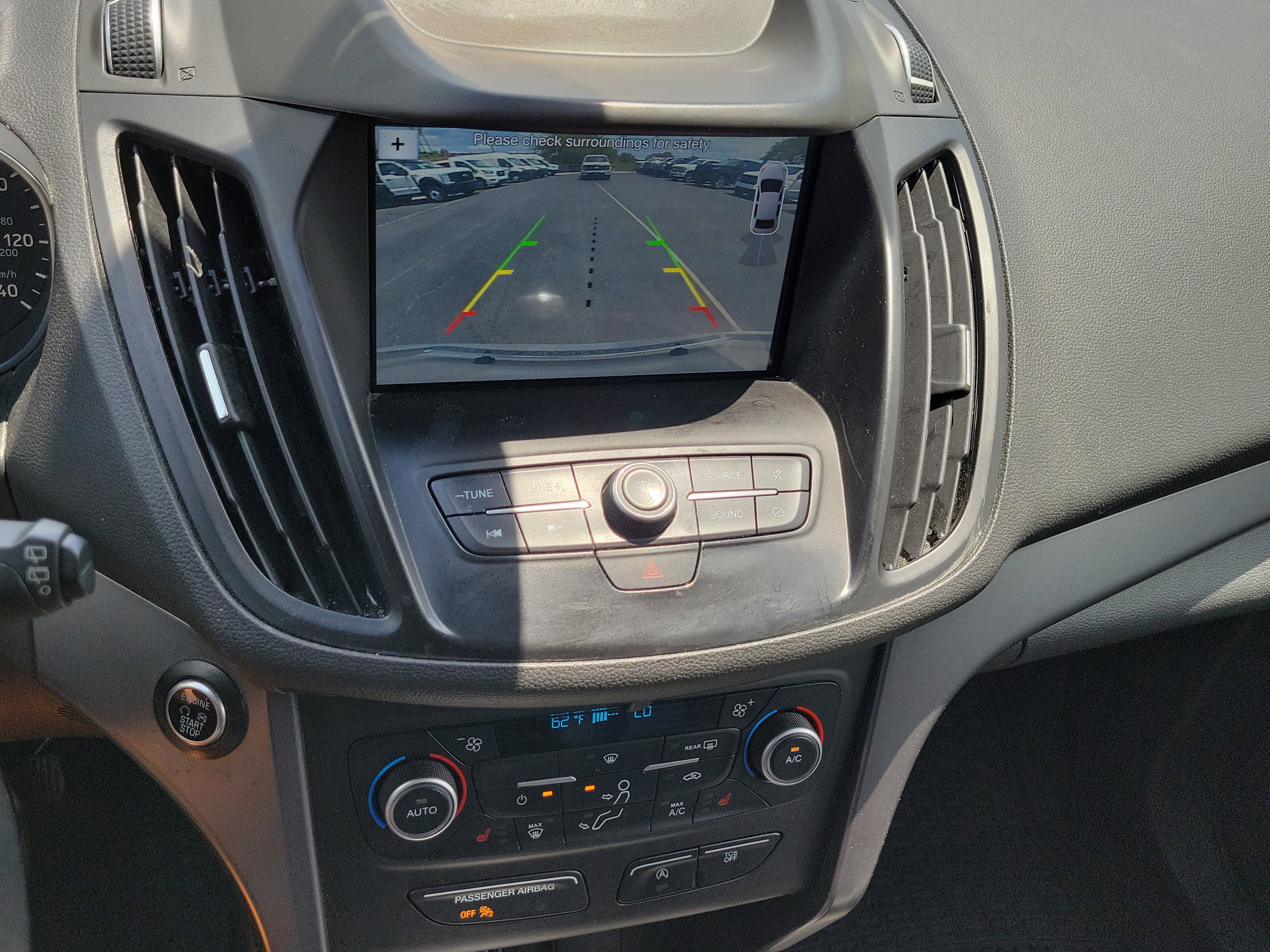 Certified 2019 Ford Escape SEL FWD image 28
