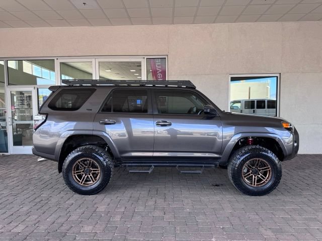 Used 2019 Toyota 4Runner SR5 AWD/4WD image 6