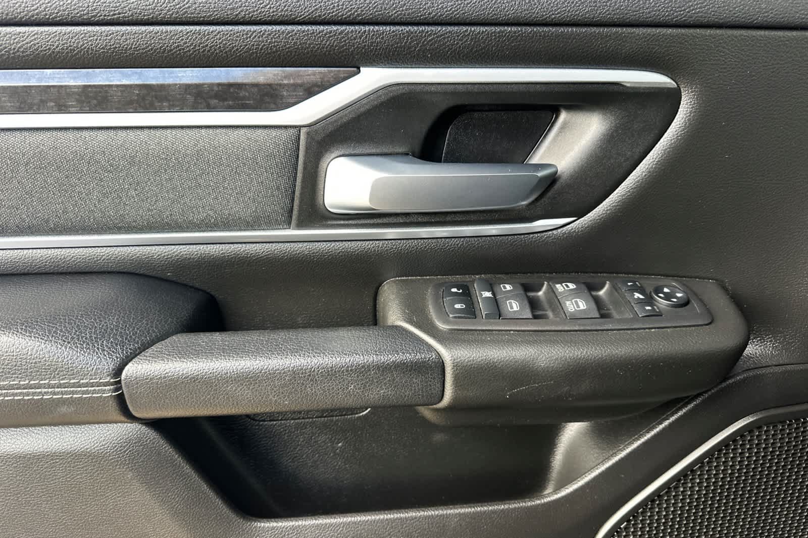 Used 2023 RAM 1500 Big Horn AWD/4WD image 12