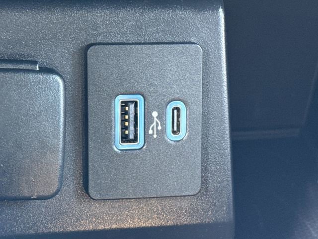 Certified 2020 Ford Explorer Platinum w/ Premium Technology Package AWD/4WD image 30
