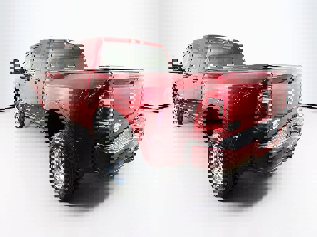 Used 2024 RAM 3500 Limited image 3