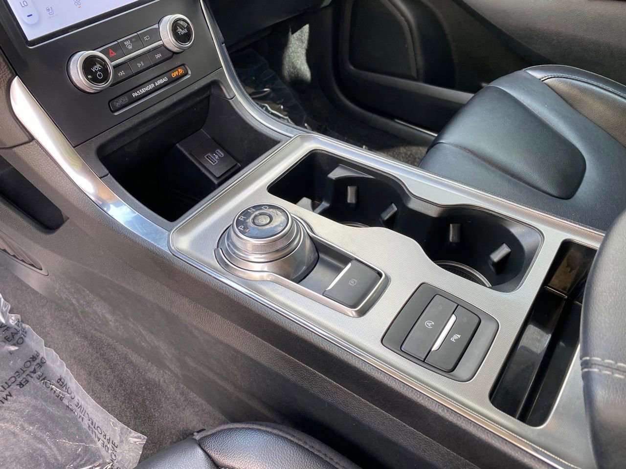 Certified 2022 Ford Edge Titanium image 31