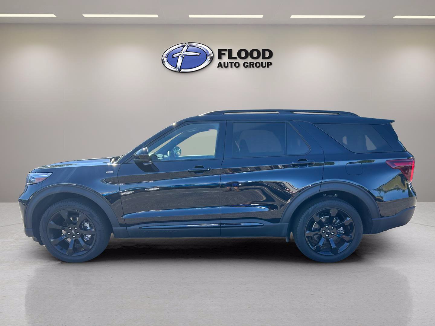 Certified 2023 Ford Explorer ST-Line w/ Class IV Trailer Tow Package AWD/4WD image 5