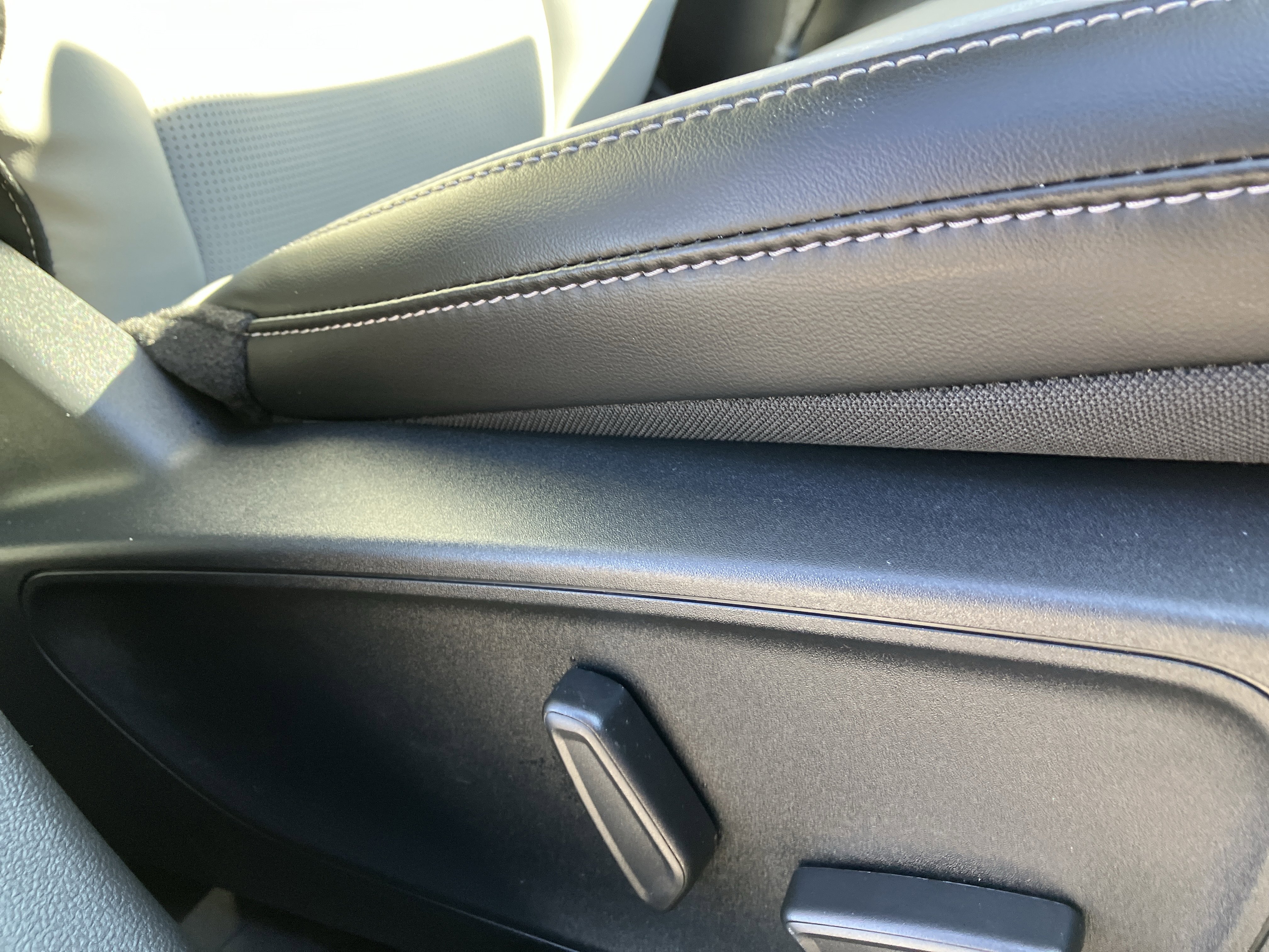 Certified 2024 Ford Escape Platinum image 20