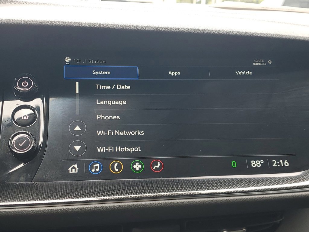 Used 2023 Buick Envision Essence image 31