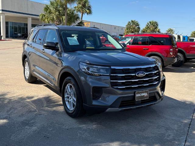 Certified 2025 Ford Explorer Active image 7