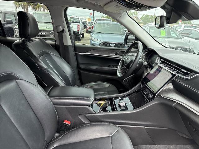 Used 2022 Jeep Grand Cherokee Limited w/ MOPAR Finishing Package AWD/4WD image 19
