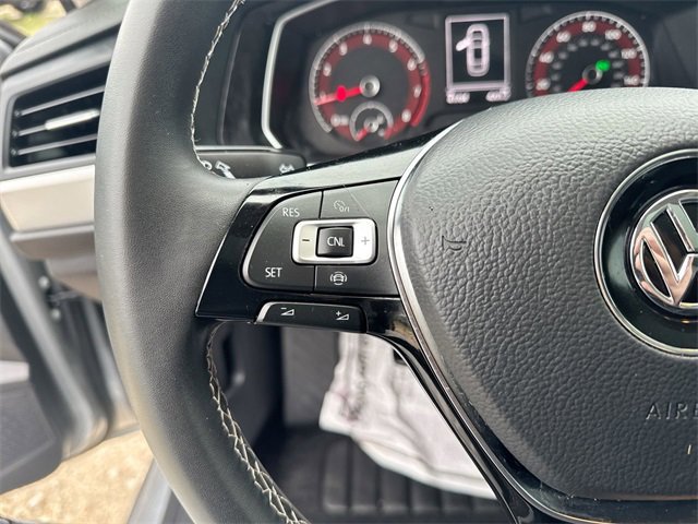 Used 2021 Volkswagen Jetta SE image 32
