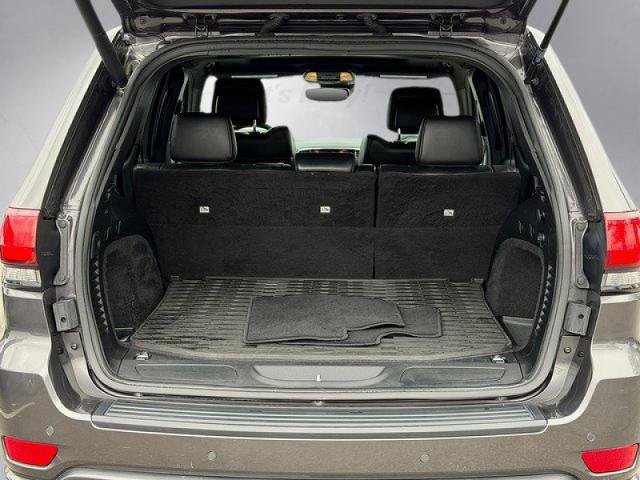 Used 2020 Jeep Grand Cherokee Altitude AWD/4WD image 26