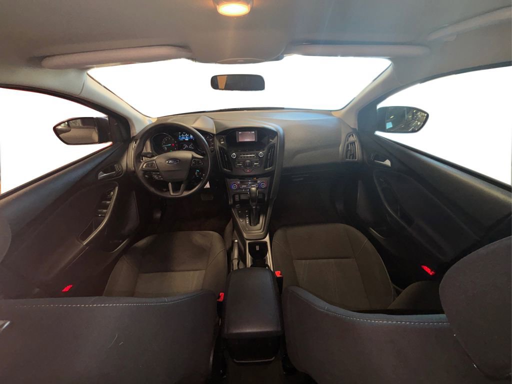 Certified 2018 Ford Focus SE w/ SE Appearance Package FWD image 24