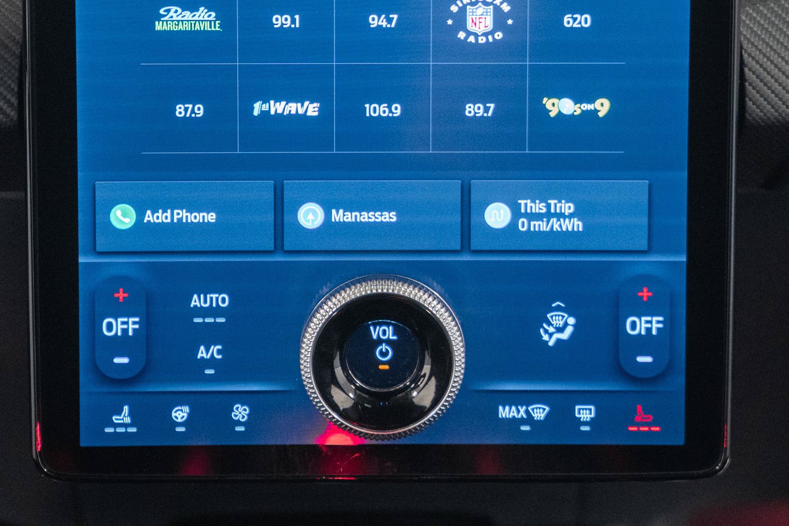 Certified 2024 Ford Mustang Mach-E Premium AWD/4WD image 27
