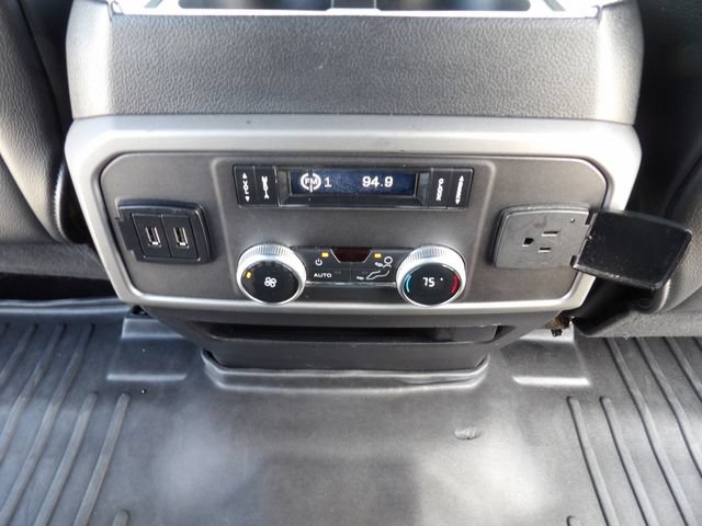 Certified 2018 Ford Expedition XLT w/ Equipment Group 202A RWD image 24
